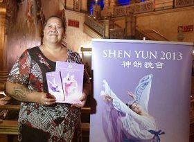 毛利表演藝術家日娜碧提女士贊美神韻展現深厚文化