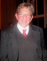 美國駐中東二十四年的資深外交官Charles Kestenbaum先生說：“神韻向我們展現了一個全新的中國，這令人印象非常深刻。”