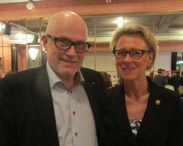 Per-Anders Andersson 先生携好友Anna H?tzel 女士一起在林雪平观看了今年在瑞典的首场演出