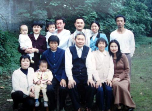 江錫清曾經幸福溫馨的一家人